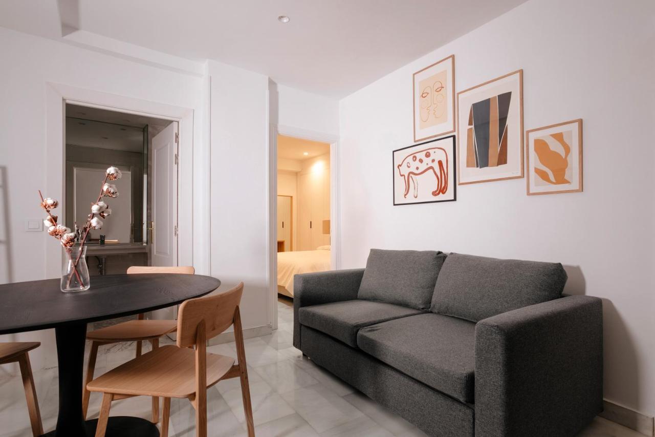 Aparthotel Sonder Santa Ana Madryt Zewnętrze zdjęcie